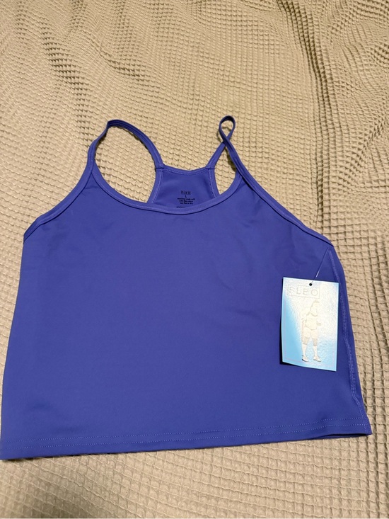 Fleo Tops - Fleo tank top NWT